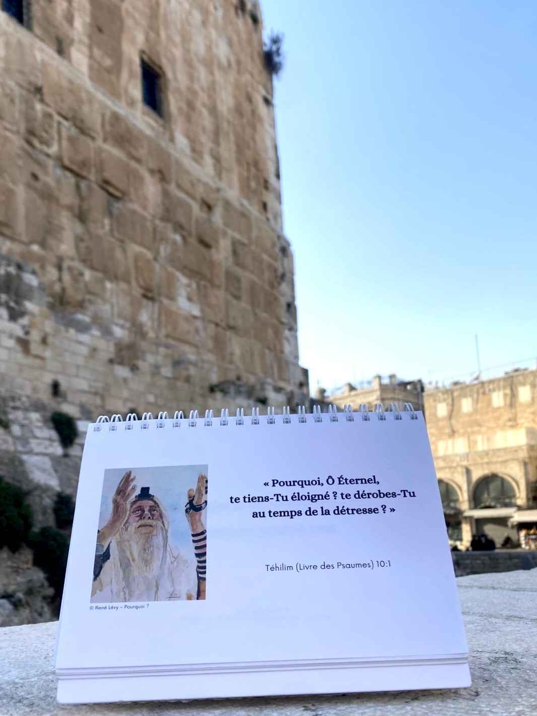 Illustration avec le mot 'Pourquoi' et des symboles